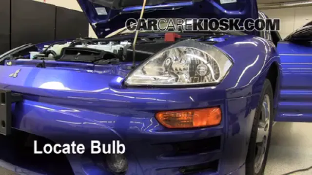 2005 Mitsubishi Eclipse Spyder GS 2.4L 4 Cyl. Éclairage Feu clignotant avant (remplacer l'ampoule)